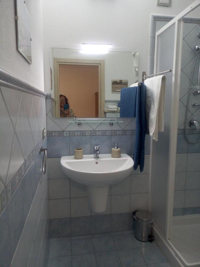 I Tre Scalini Bed & Breakfast Stintino Exterior foto